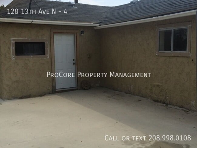 Building Photo - 128 13th Ave N