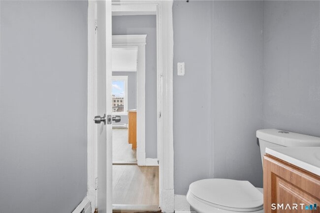 Building Photo - 33 Albert Pl