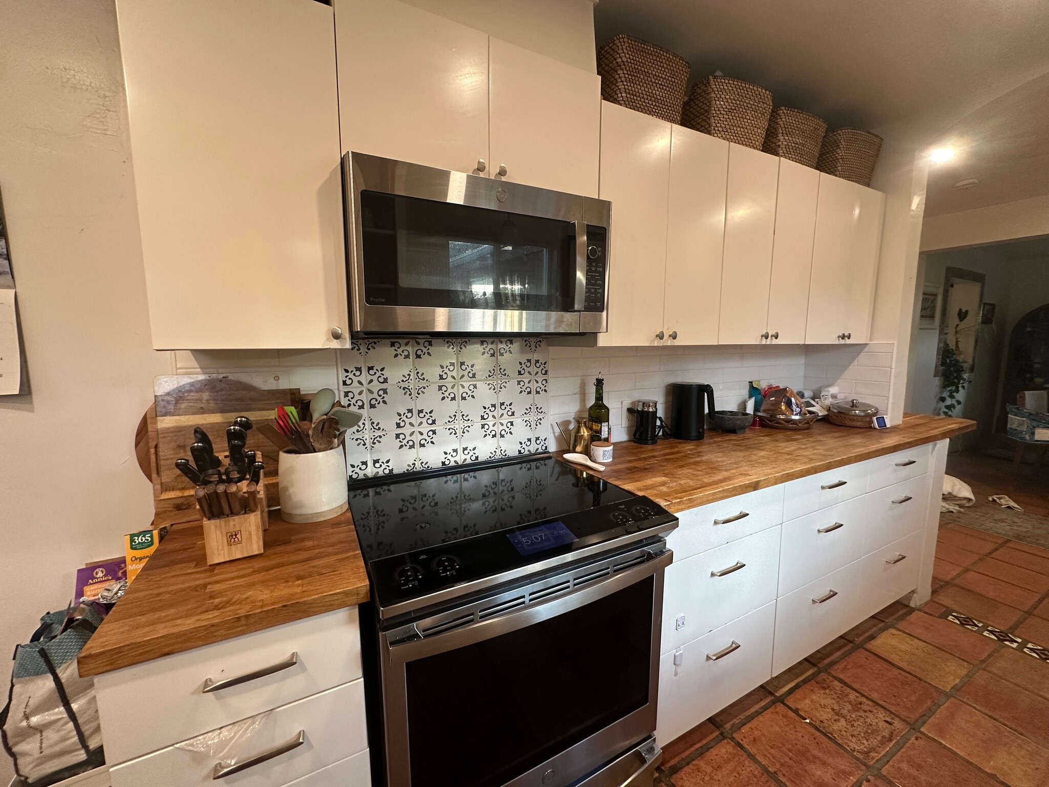 Building Photo - 2232 N Evergreen St