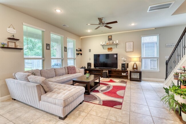 Building Photo - 17734 White Lightning Way