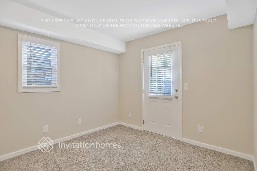 Building Photo - 8510 Dawn Ave