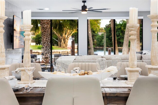 Building Photo - 1030 SW 14th Terrace