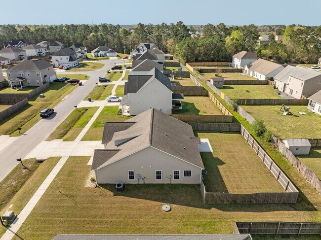 Building Photo - Welcome to Sterling Farms!