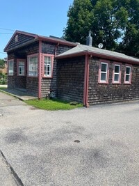 Building Photo - 1193 Pleasant St