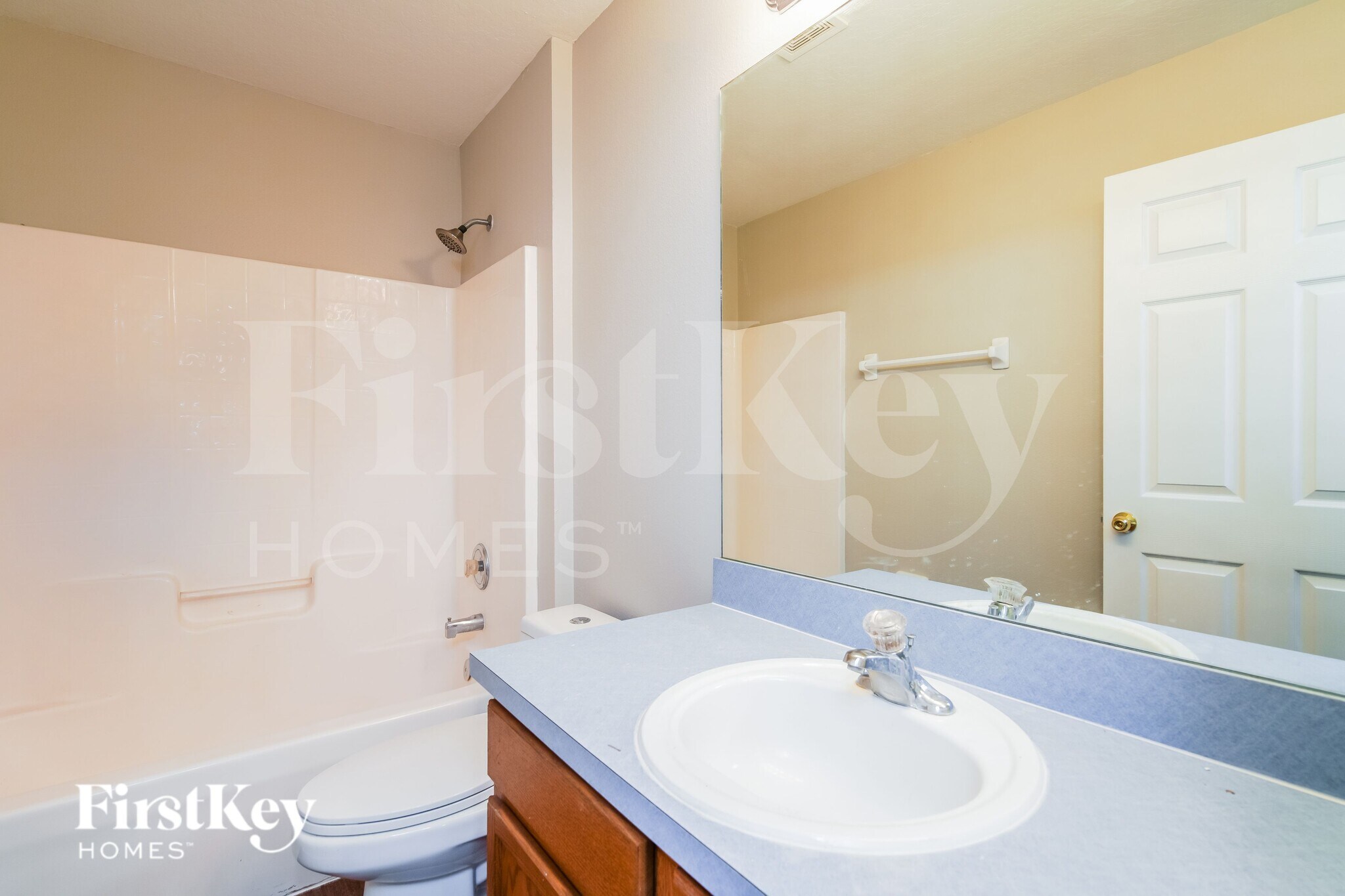 Building Photo - 649 Rosaro Ct