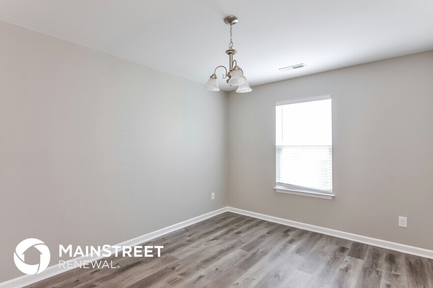 Building Photo - 817 Leatherstone Ln