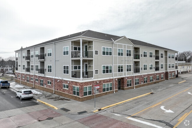 Building Photo - 301 Main Street South