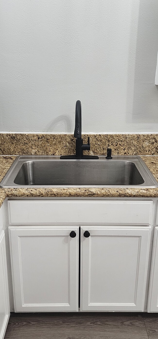 Building Photo - 3514 Leroy St