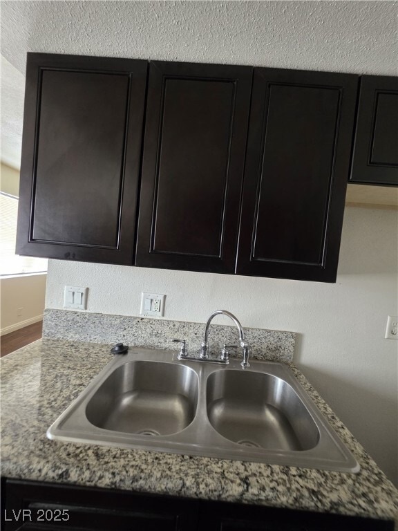 Building Photo - 2626 Lynnwood St