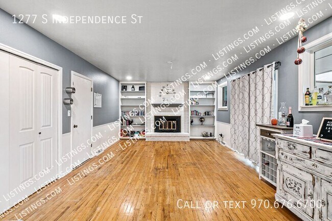 Building Photo - 1277 S Independence St