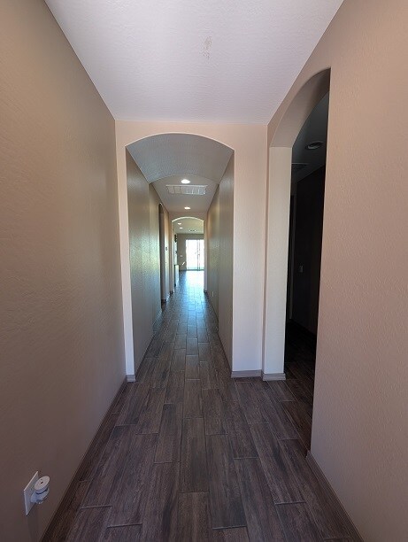 Building Photo - 41390 W Carlisle Ln