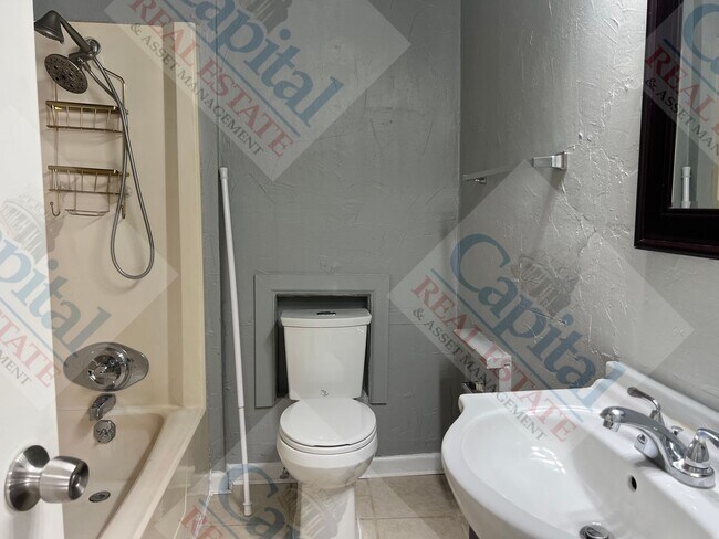 Building Photo - Home Sweet Home