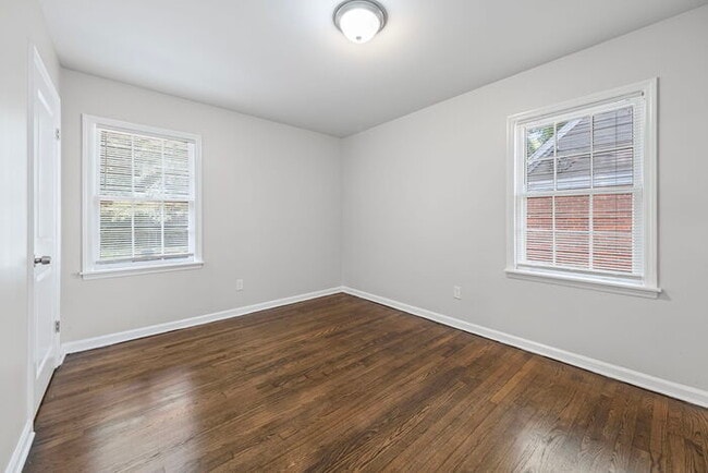 Building Photo - Gorgeous home in Whitehaven/ Section 8 Wel...