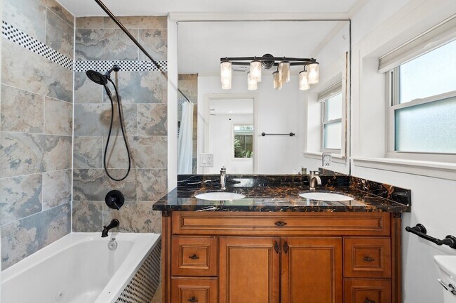 Building Photo - 6249 Overbrook Ln