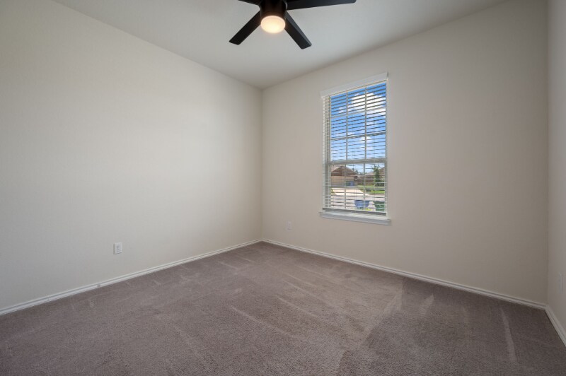 Building Photo - 241 Pivot Dr