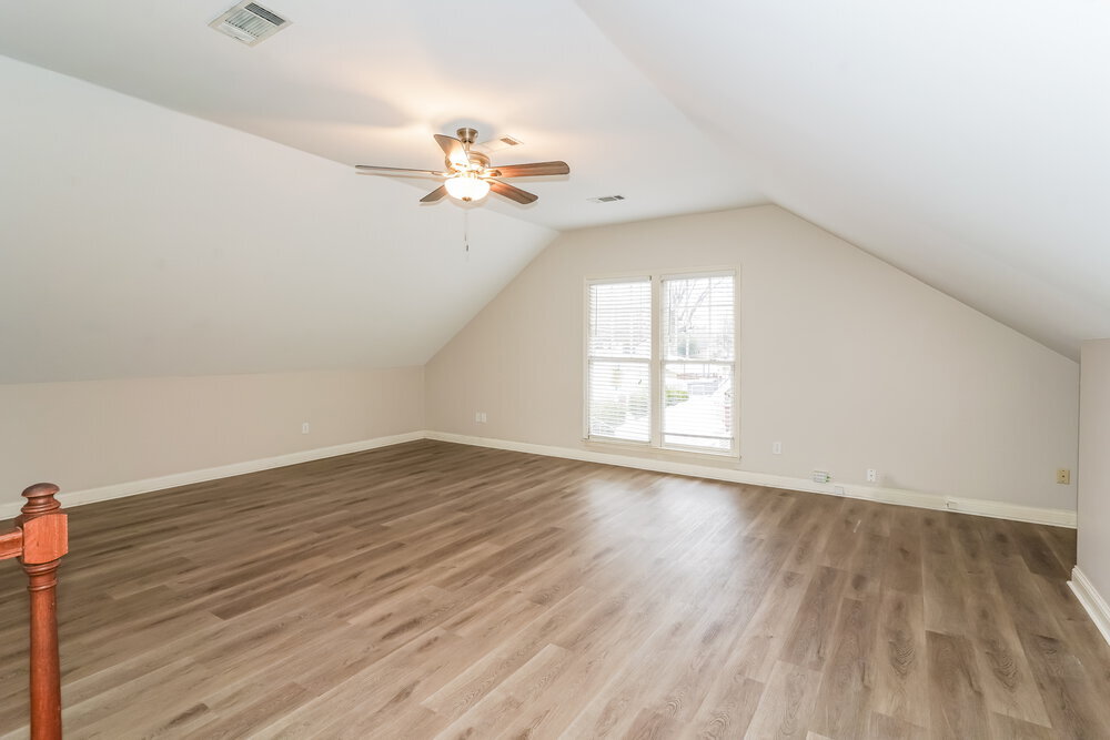 Building Photo - 104 Luna Ln