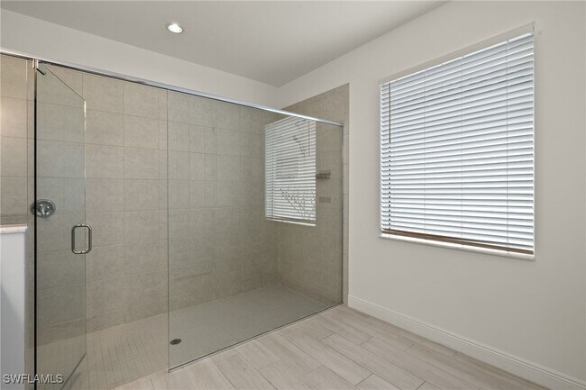 Building Photo - 8880 Redonda Dr