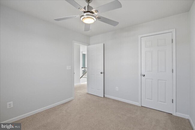 Building Photo - 115 Interlace Wy