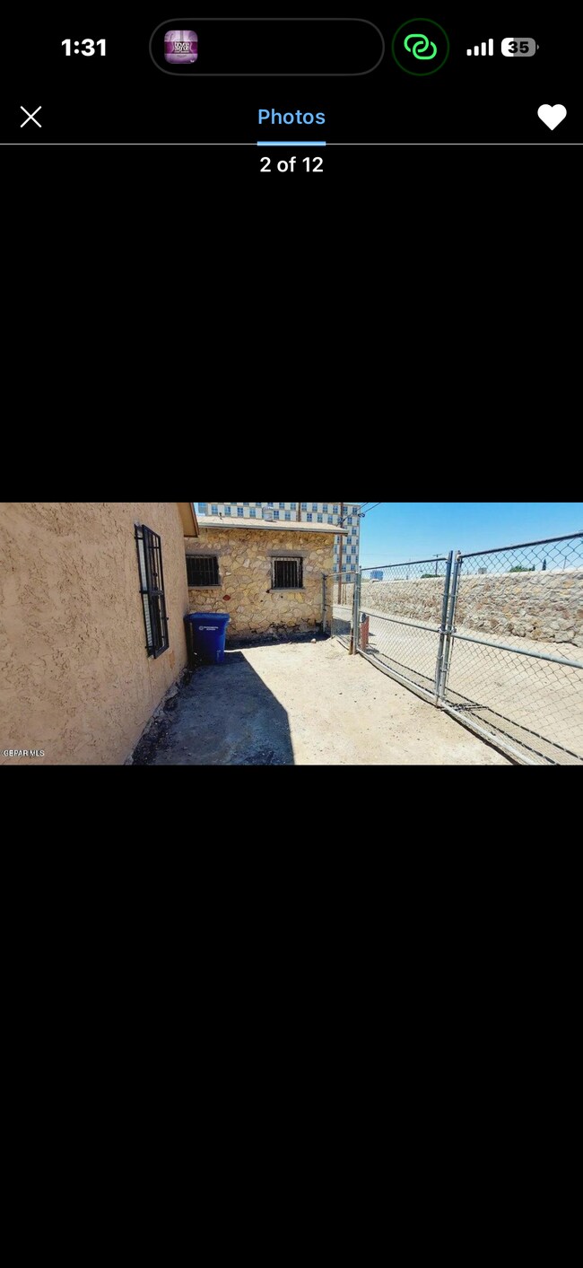 Building Photo - 1305 E San Antonio Ave