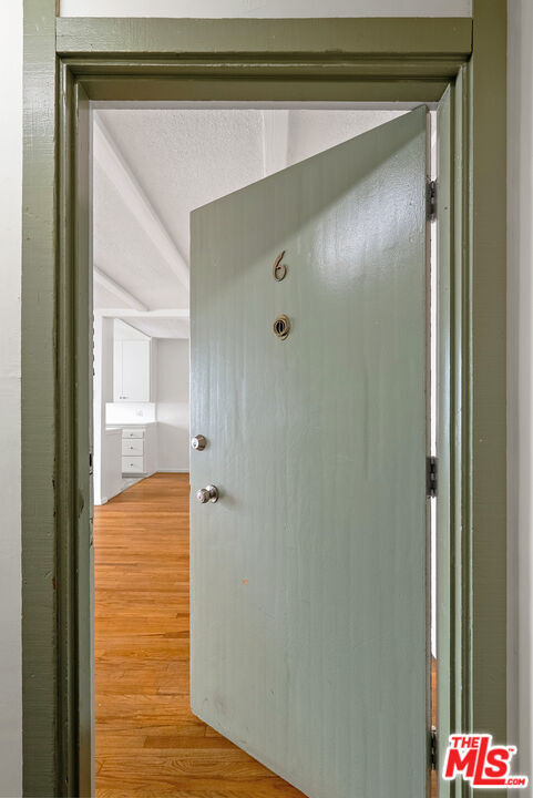 Building Photo - 923 N San Vicente Blvd