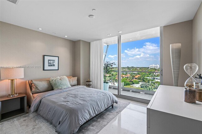 Building Photo - 9349 Collins Ave