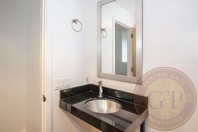 Building Photo - SoMa - 1 BR, 2 BA Loft 951 Sq. Ft. - 3D Vi...
