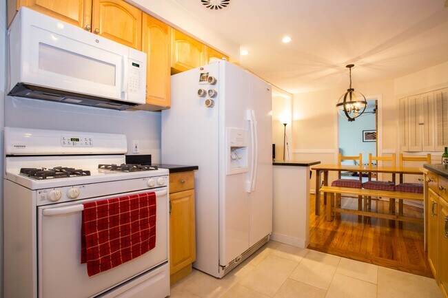 Building Photo - 36 Morningside Ave