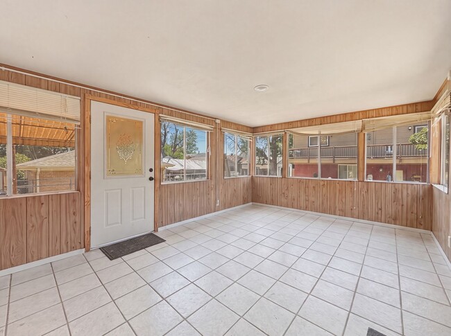 Building Photo - 2936 W 42nd Ave