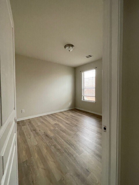 Building Photo - 8118 Running Brook Ln