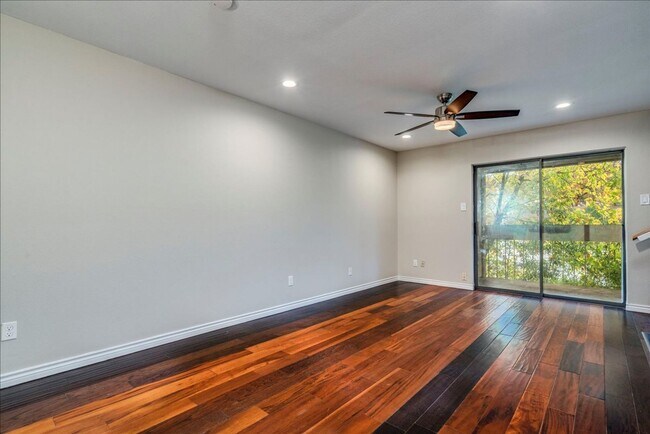 Building Photo - 1411 Norwalk-207