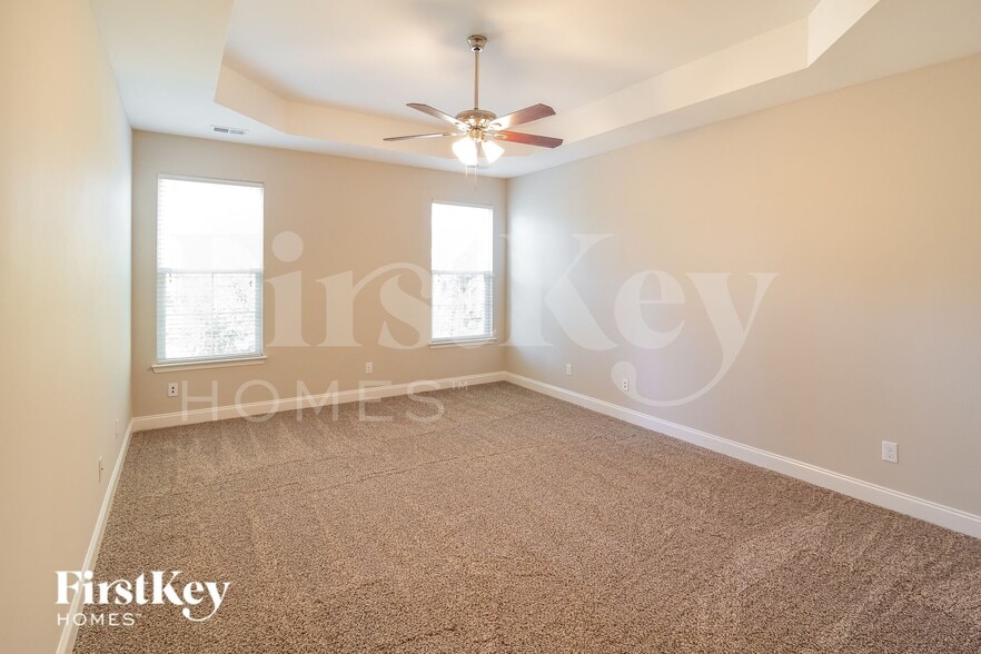 Building Photo - 107 Springbank Ct