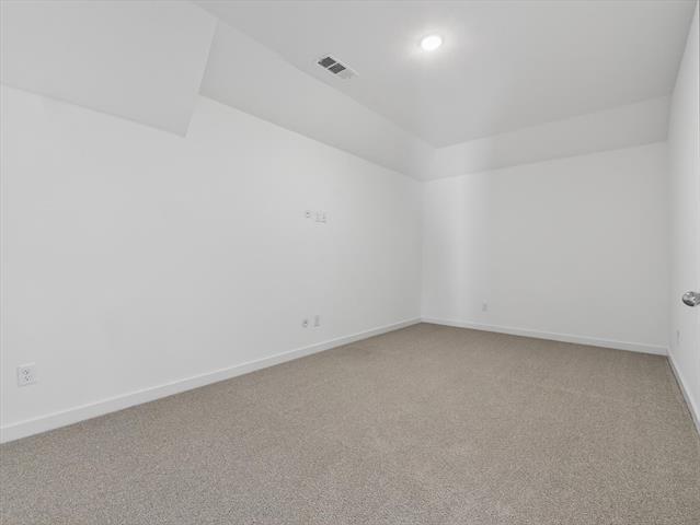 Building Photo - 422 Firecrest Ln