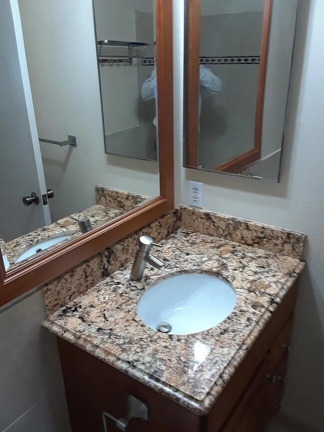 Building Photo - 4425 Caminito Pedernal