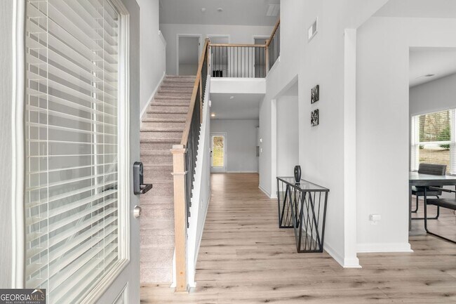 Building Photo - 100 Petunia Ct