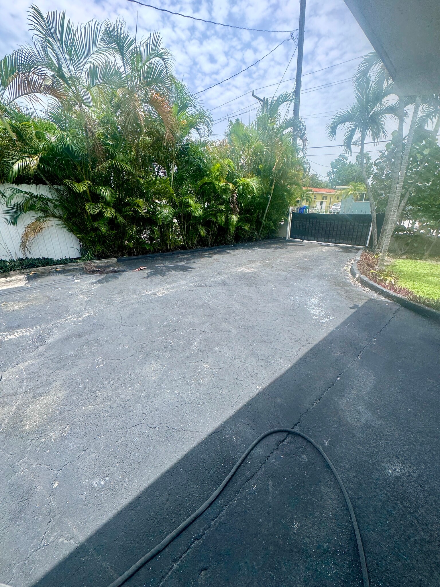 parking for up to 3 cars - 1051 NW 25th Ave