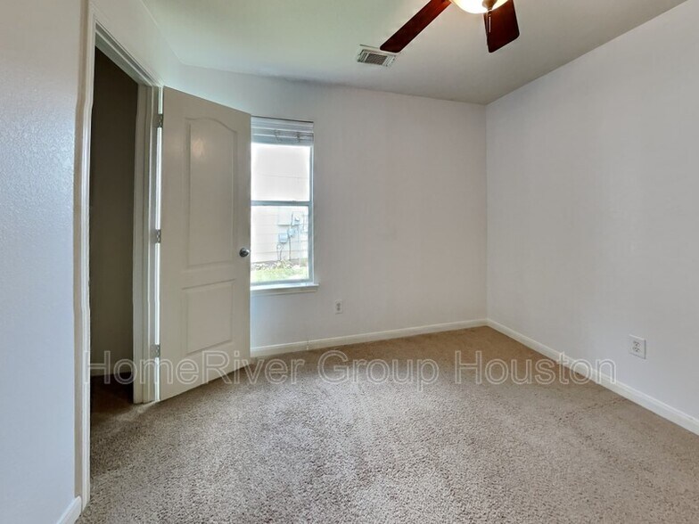 Building Photo - 3602 Avalon Castle Dr