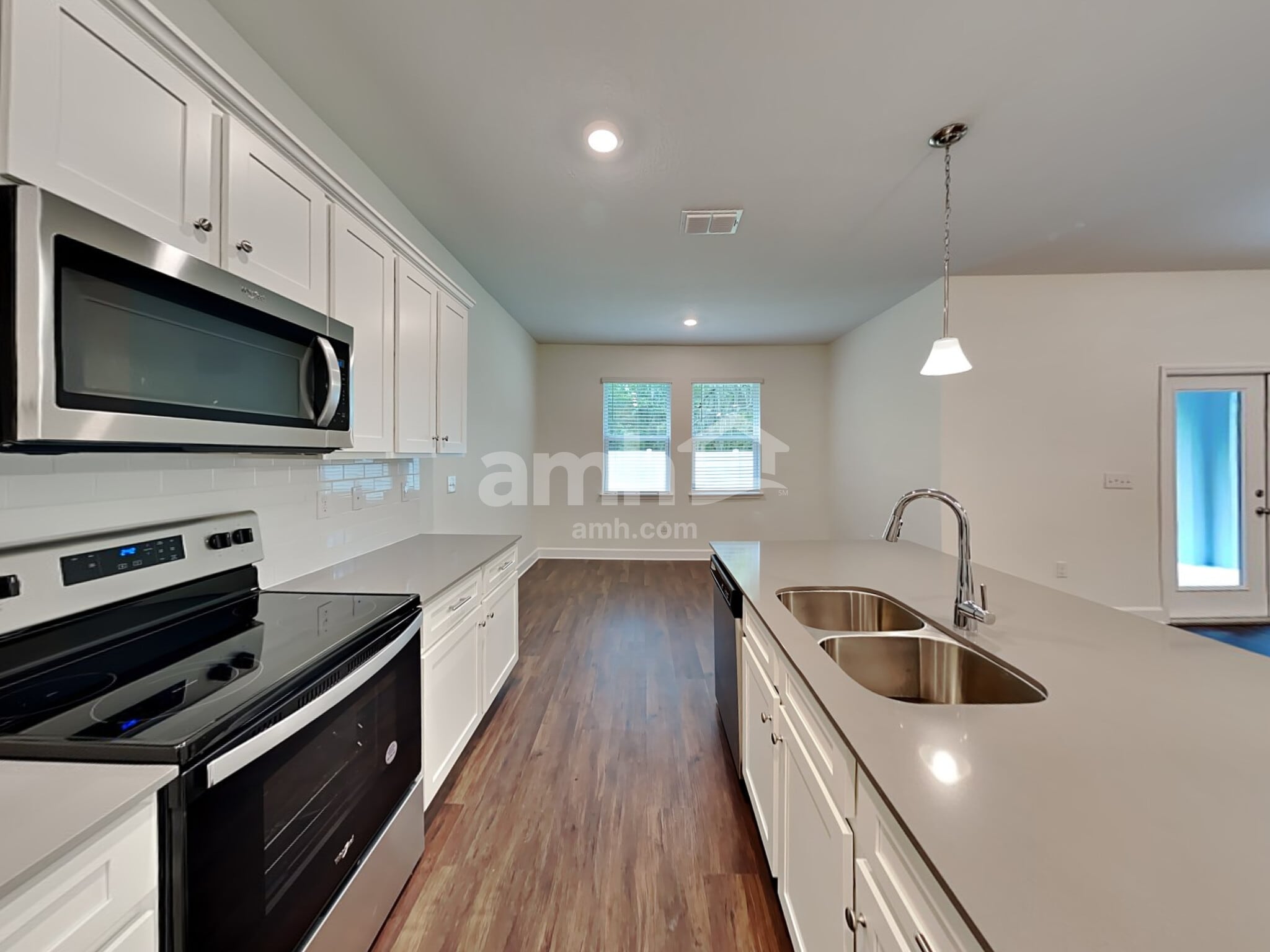 Building Photo - 1077 Walden Pond Dr
