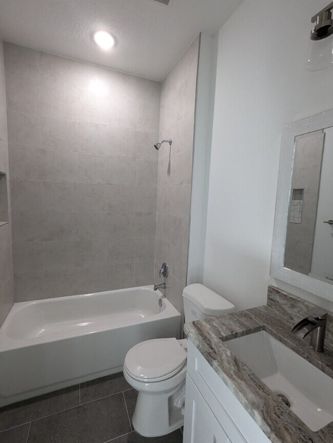 Building Photo - Beautiful and Secluded Poinciana Home for Rent