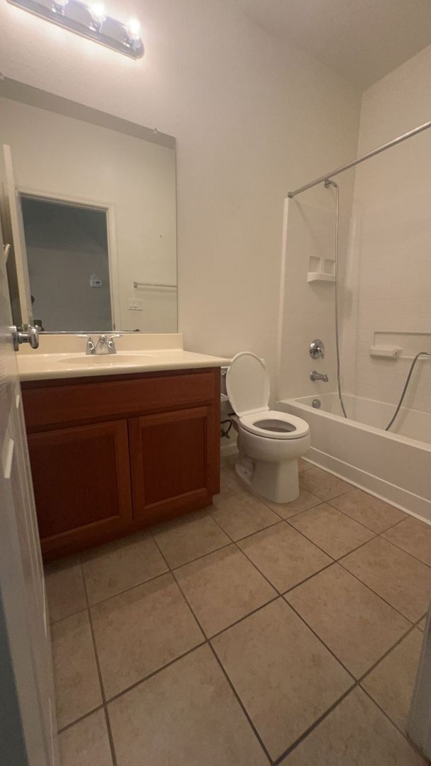 Building Photo - 6598 Aggies Ct