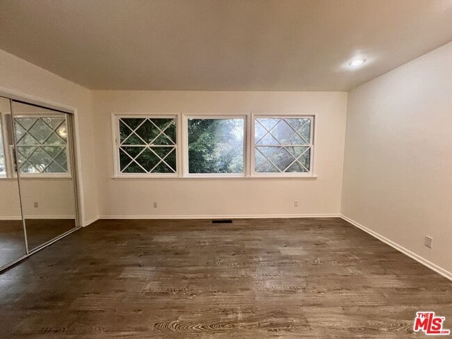 Building Photo - 15237 Del Gado Dr