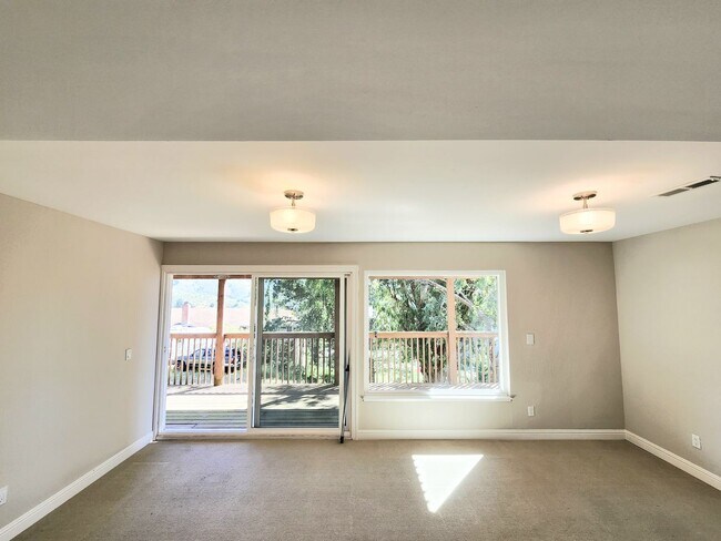Building Photo - 3 bedroom 3 bathroom hillside Pacifica home with serene views