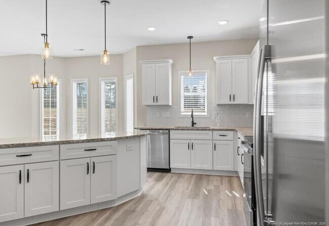 Building Photo - 7001 Summerlin Dr