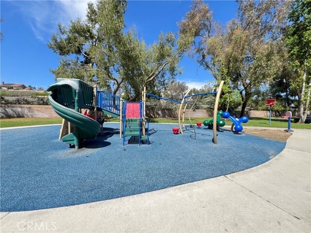 Building Photo - 5850 Portsmouth Rd