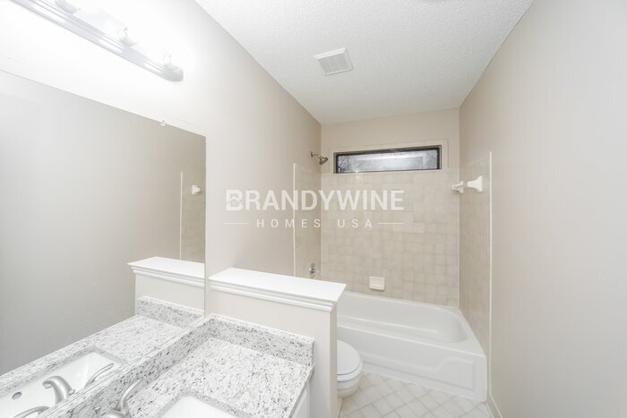 Building Photo - 7726 Killdeer Ln