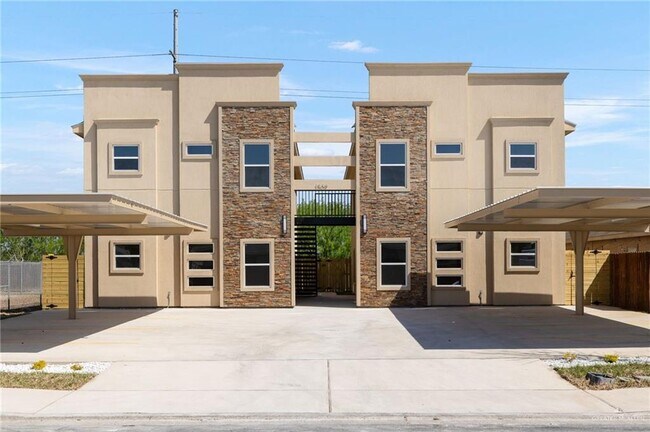 Primary Photo - 1509 Pamplona St