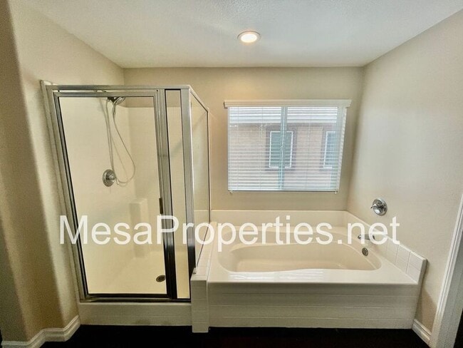 Building Photo - 15471 American Way