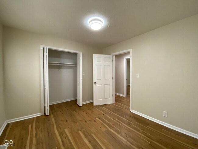 Building Photo - 3903 Rookwood Ave