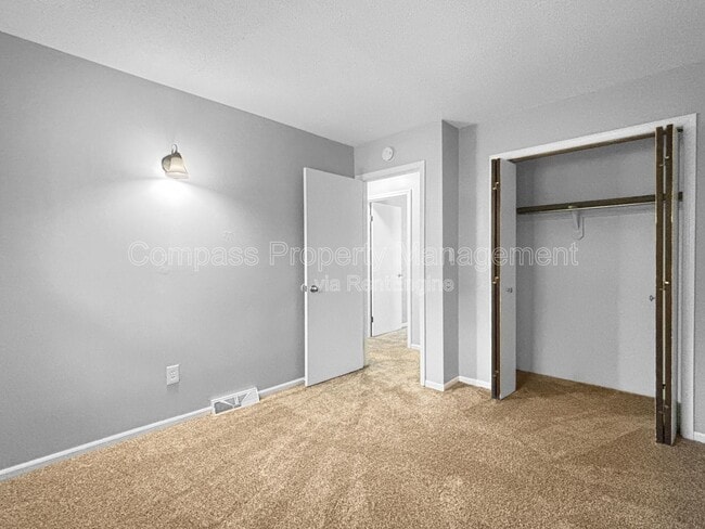 Building Photo - 1433 Beckwith View Ave NE