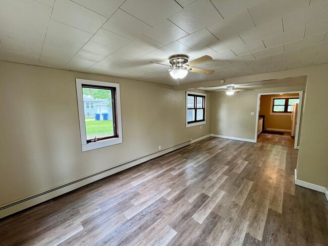 Building Photo - 3 Bed 1 Bath Single Family Home in Wausau