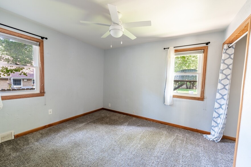 Bedroom 2 - 4220 S Adams Ave